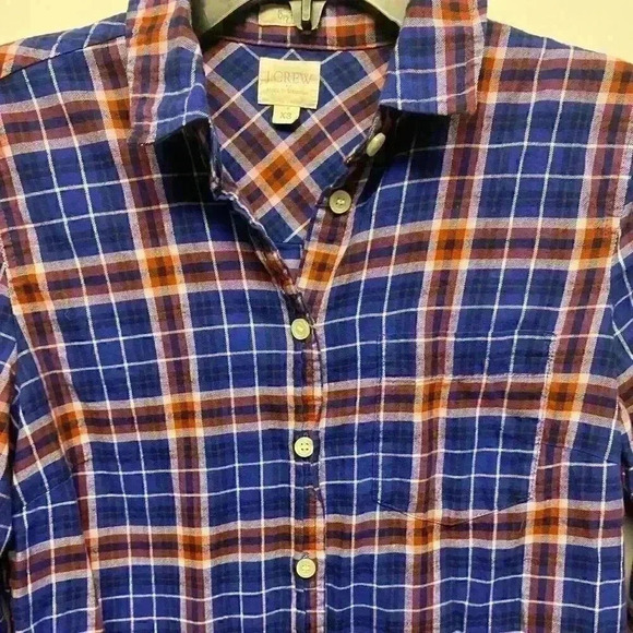 J. crew FACTORY J crew womens button down blue plaid flannel boy fit. XS - Picture 2 of 5
